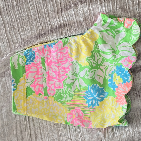 Lilly Pulitzer buttercup shorts size 2 - Picture 3 of 4